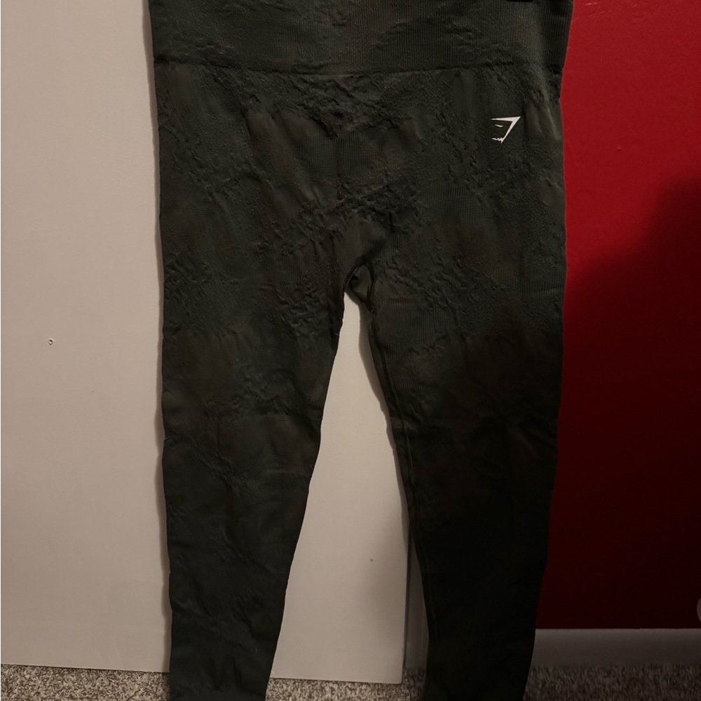 Army Green Gymshark Leggings with Logo